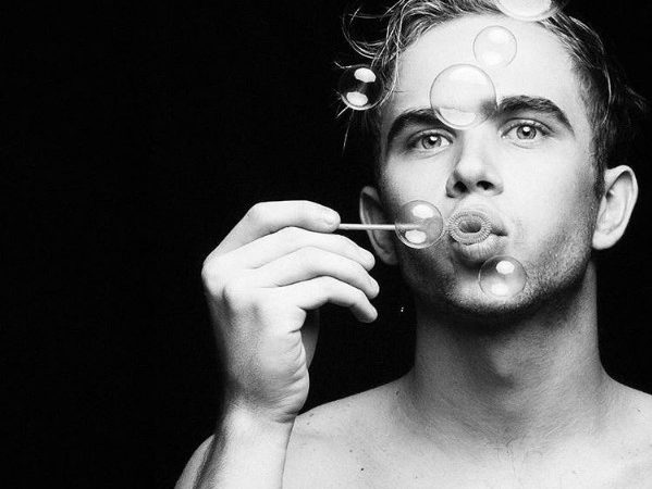 Este famoso actor venezolano se casó con su fotógrafo y nadie se enteró [Fotos?‍❤️‍?‍?]