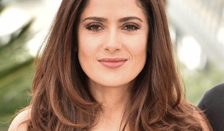 ¡En 3D! No te pierdas el increíble escote de Salma Hayek [FOTOS]