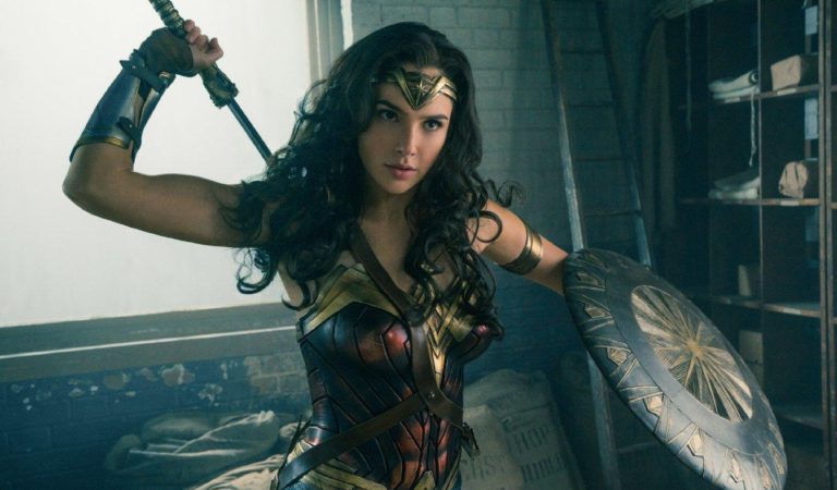 Gal Gadot dejó el rodaje de Wonder Woman 2 para sorprender unos niños hospitalizados [FOTO]