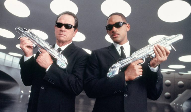 Men in Black cumple a los 25 años: ¿Cómo el éxito de ciencia ficción convirtió a Will Smith en la mayor estrella de su época?