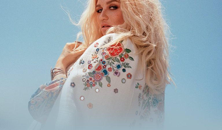 Kesha sorprendió a sus fanáticos con un topless en Instagram (FOTO)