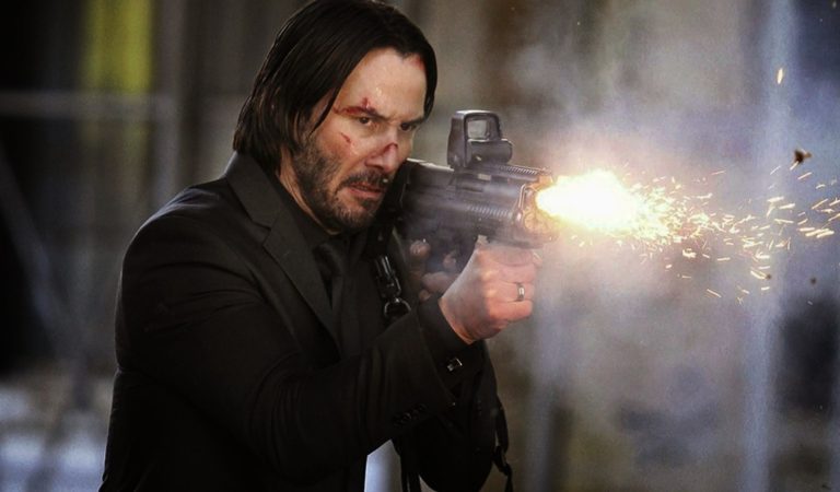 ¿Por qué Keanu Reeves luchó por el estreno en cines de John Wick 4?