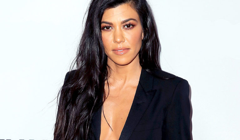 Kourtney Kardashian lo muestra todo en Instagram [FOTO] ??