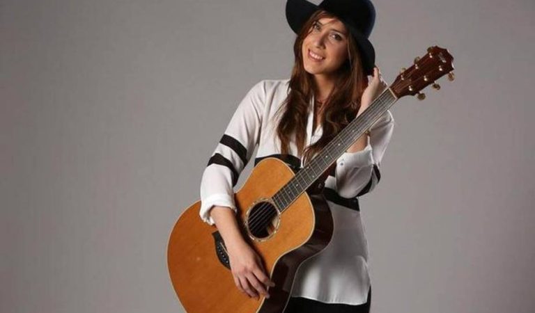 Mariana Vega anunció su primer embarazo ?