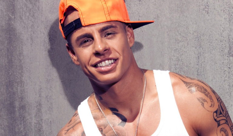 Casper Smart revolucionó las redes sociales con una foto desnudo ??