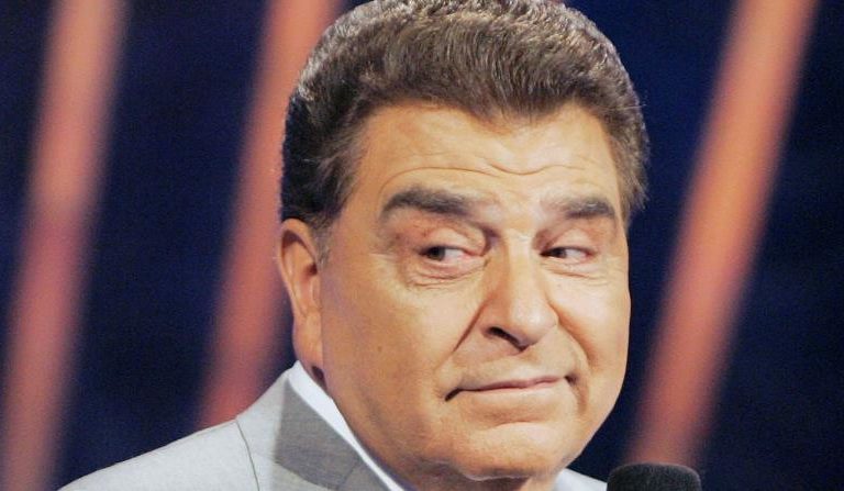 Don Francisco se molesta con Bad Bunny porque no le contesta las llamadas ??