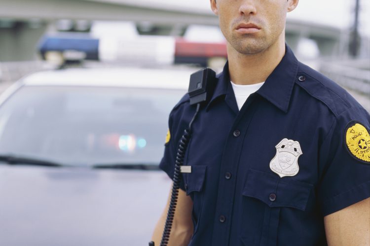 policía