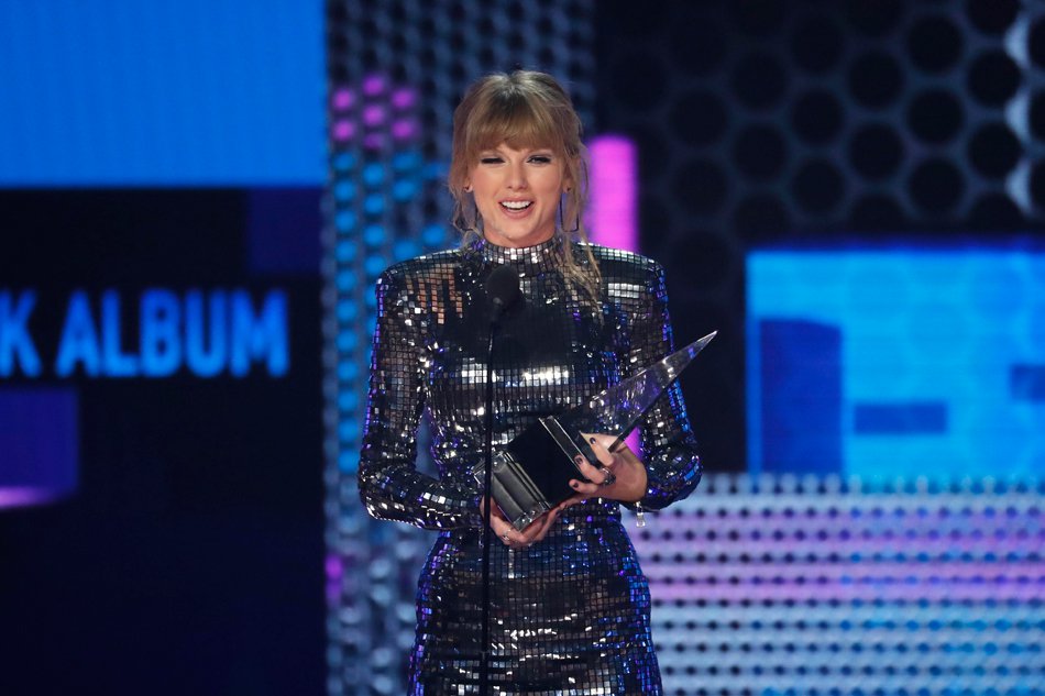 taylor swift american music awards 2018