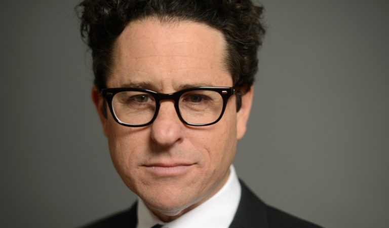 Los acuerdos generales de J.J. Abrams y otros artistas han sido suspendidos por Warner Bros. TV