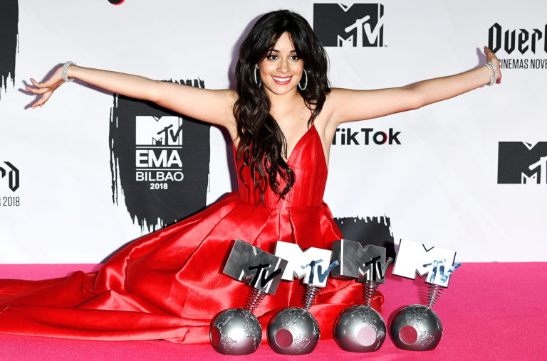 emas 2018 camila cabello