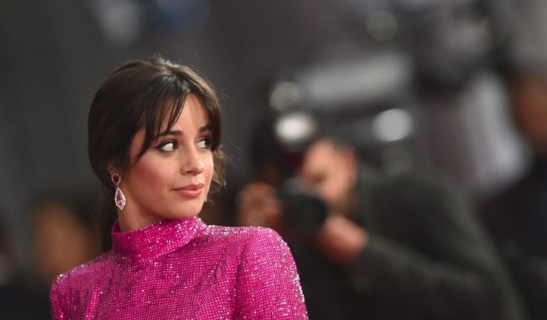 Así luce Camila Cabello como la nueva «Cenicienta»