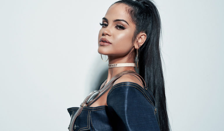 ¡En la cama y sin maquillaje! La foto de Natti Natasha que paralizó Instagram