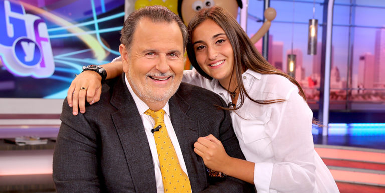 Mía, hija de Raúl Molina