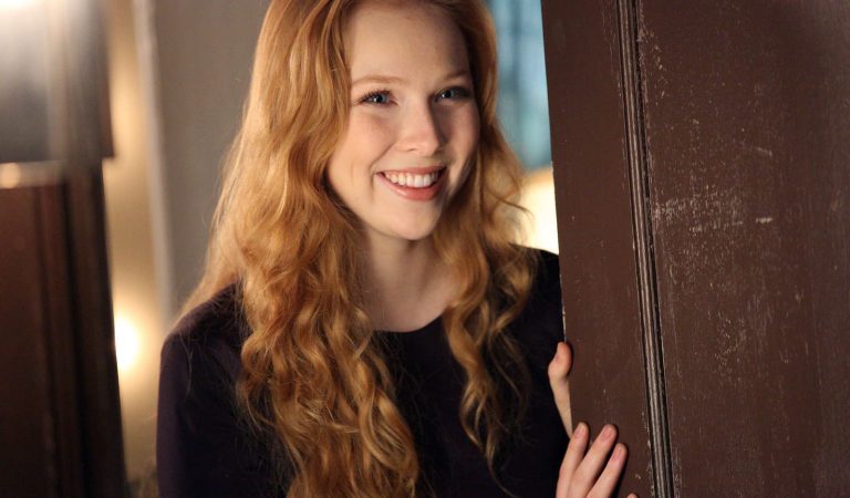 Filtran fotos íntimas de Molly Quinn, actriz conocida por la serie «Castle»