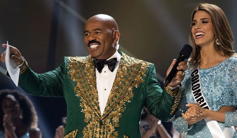 Steve Harvey causó indignación con chiste sobre Colombia ????