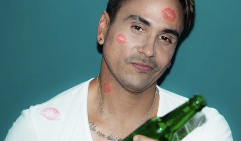 Pedro Alonso regresa a los ritmos caribeños en “La Botella” ???