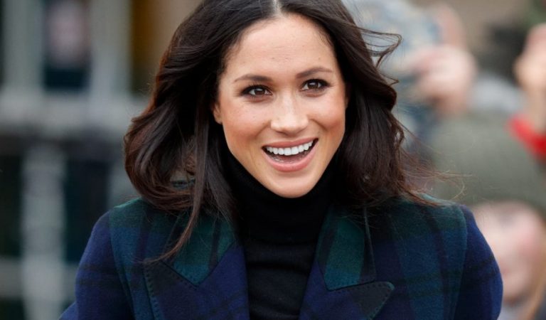¿Hay dos Meghan Markle? Apareció su doble y te sorprenderás al ver lo mucho que se parecen ??
