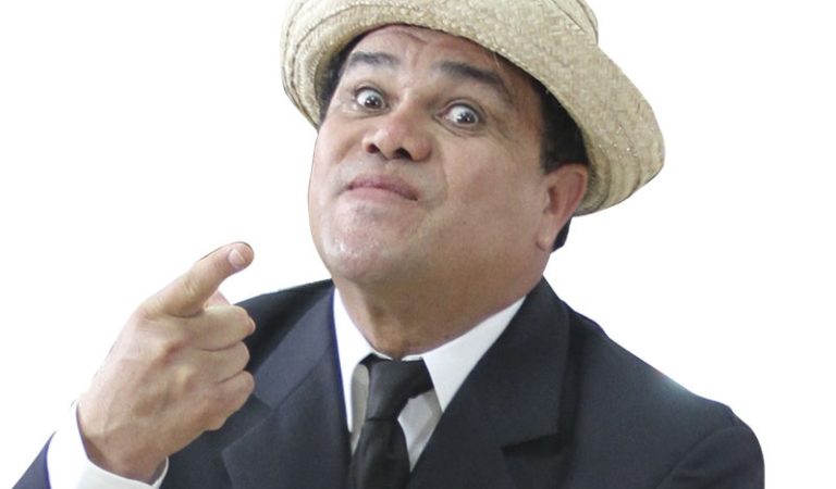 El Conde del Guácharo tuvo que aclarar con quién estuvo en la playa