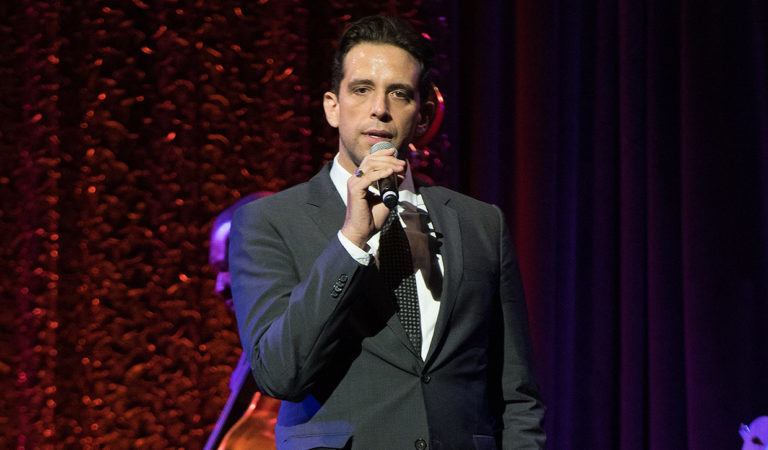 La batalla del actor que tuvo COVID-19, cayó en coma, sufrió una amputación y logró despertar