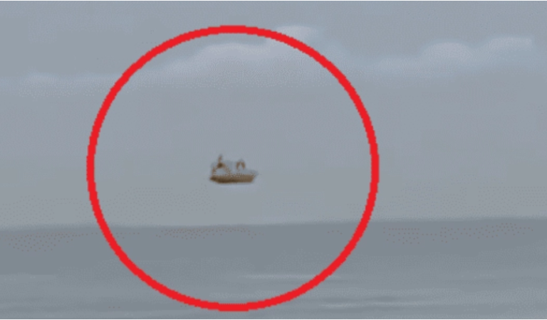 ¿Es un barco fantasma? Captan a una extraña embarcación flotando en el aire [VIDEO]