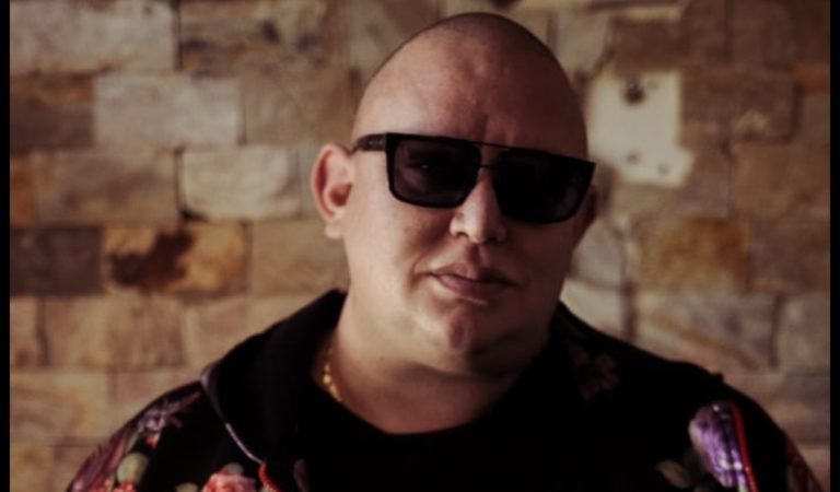 «Salí con tus amigas»: AZ «La élite» lo dijo todo en una nueva canción ??