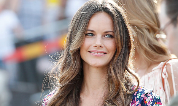 Detalle a detalle: Este es el trabajo que hace la princesa Sofía de Suecia en el hospital ??