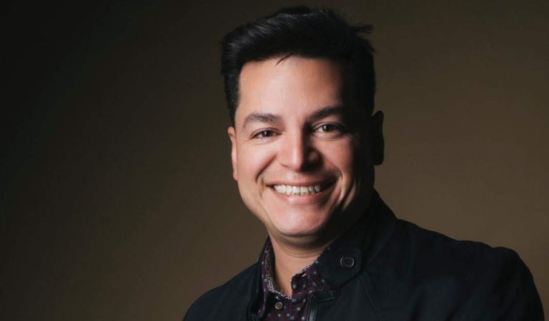 ¡Sumándose a la causa! El salsero venezolano Armando Davalillo es ahora embajador de una marca ecológica ??