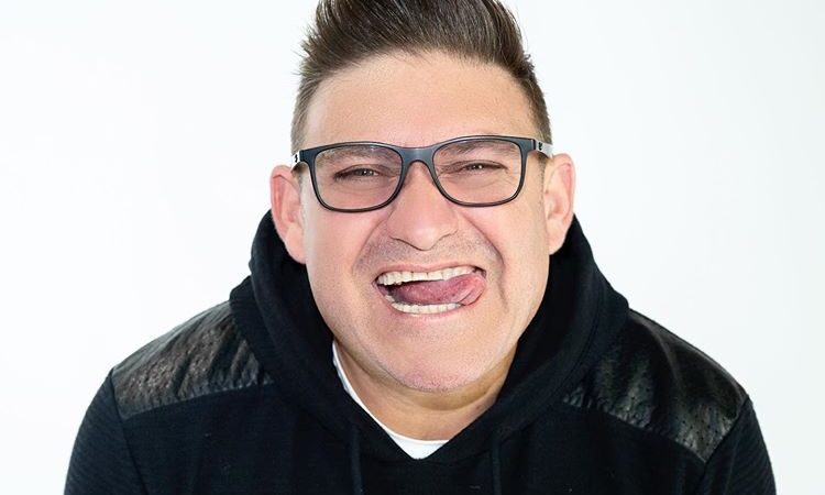 Influencer Carlos Etchevers celebró su cumpleaños número 50 ??