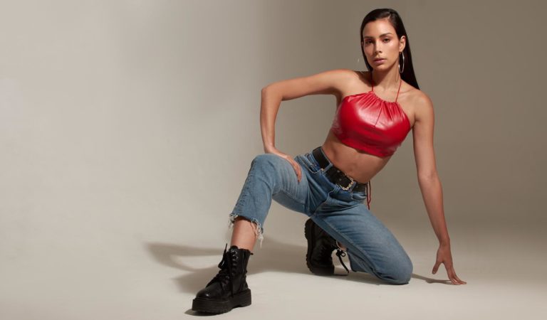 La pandemia no detiene a Ana Cáceres y hace de todo un poco ??