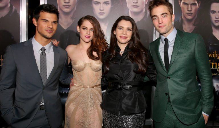 Stephenie Meyer tiene dos libros más de «Crepúsculo» planeados tras «Sol de Medianoche»