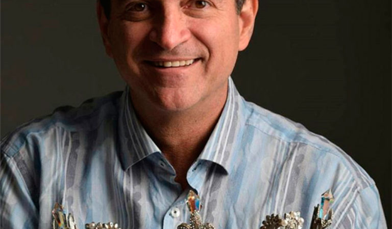 ¡De lujo! George Wittels se lució con los diseños de las coronas para Miss Grand Colombia ??