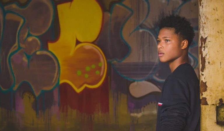 “Un amor como el mío” de Rayner es la #1 de la radio nacional venezolana ??