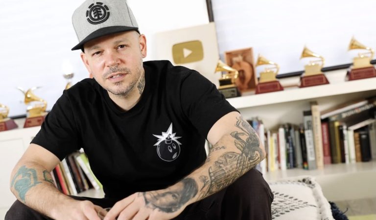 Residente firmó contrato con Sony para hacer música, cine y televisión ???