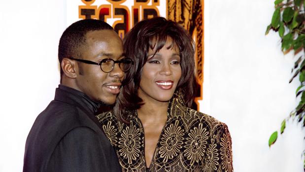 Encuentran muerto a Bobby Brown, hijastro de Whitney Houston