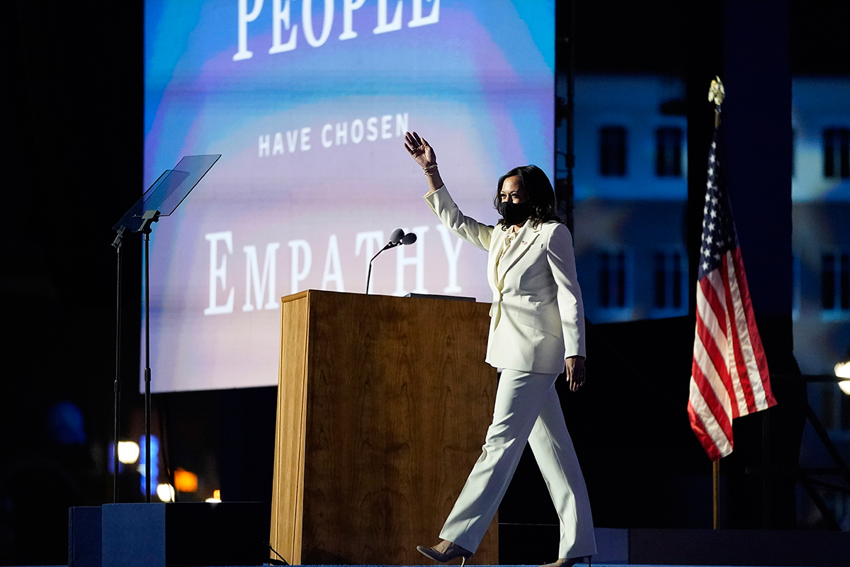 carolina herrera kamala harris
