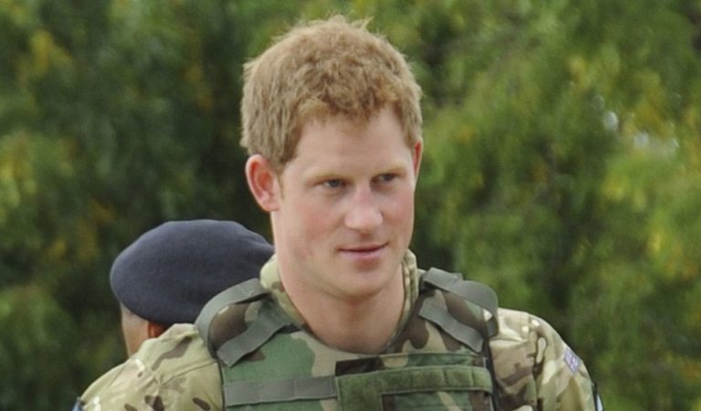 El príncipe Harry agradece al ejercito por haberlo cambiado para mejor ??