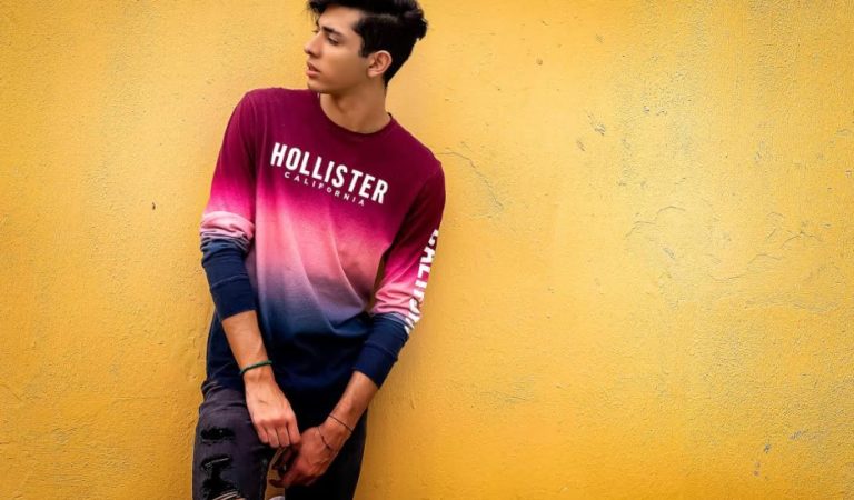 ¡Por todo lo alto! Mota cierra su 2020 celebrando su éxito artístico