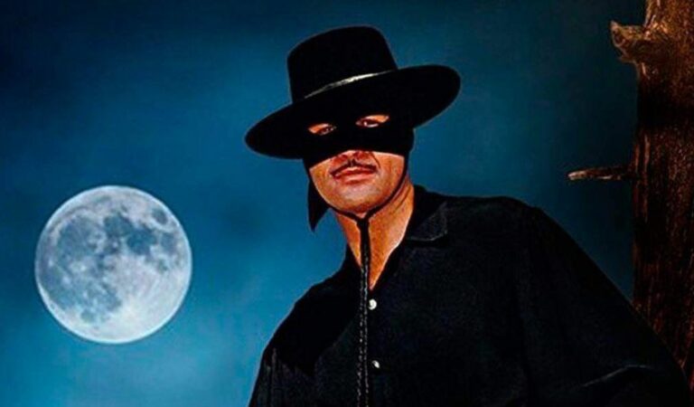 «El Zorro» regresa a Hollywood pero esta vez será una mujer