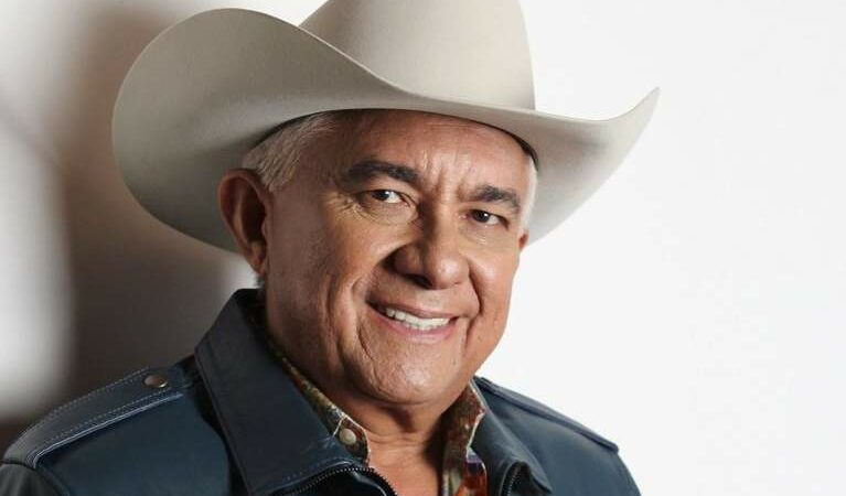 Reynaldo Armas reinauguró el restaurante Rucio Moro sin medidas de bioseguridad ??