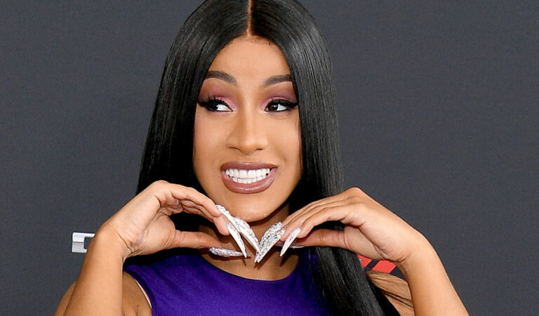 ¡Qué honor! Cardi B fue recibió el título a «Mujer del año de Billboard» ??