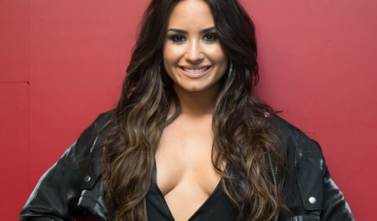 ¡Qué curvas! Con un mensaje de aceptación, Demi Lovato mostró cómo quedó su cuerpo tras un trastorno alimenticio [FOTOS] ??