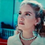 Lana del Rey Chemtrails Over The Country Club