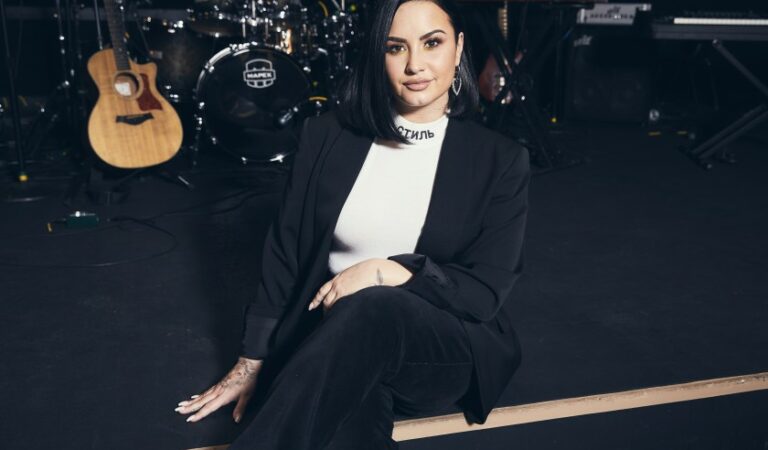 Demi Lovato anunció que actuará en la toma de posesión de Joe Biden y Kamala Harris ??️