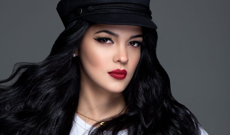 ¡Al máximo! Miranda Black estrenó su tema “Forever” ❤️?