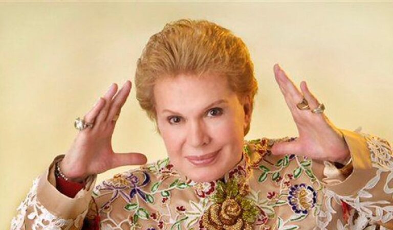 Valorada en casi 500 mil dólares: La casa de Walter Mercado ya está a la venta ??
