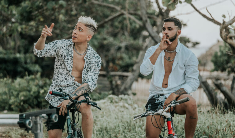 Con confesiones prohibidas: Víctor y Gabo estrenaron «Imagínate» ??