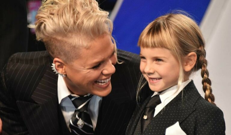 A dueto: Pink sorprendió a la fanaticada por una interpretación junto a su hija de 9 años ??