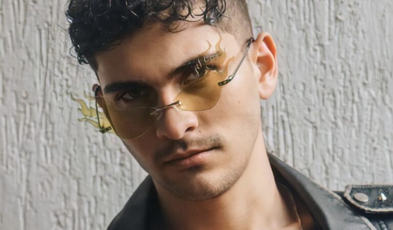 Andrés Olivo se cotiza en las pasarelas internacionales de moda ??‍?✨