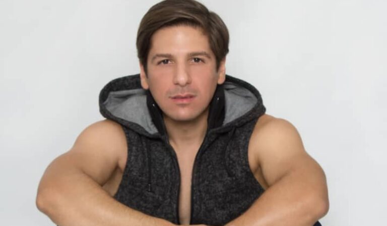 Alfonso Mendoza: Un «Quiero quiero» para el pop latino ??