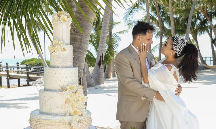 Carolina Sandoval renovó sus votos tras 6 años de matrimonio